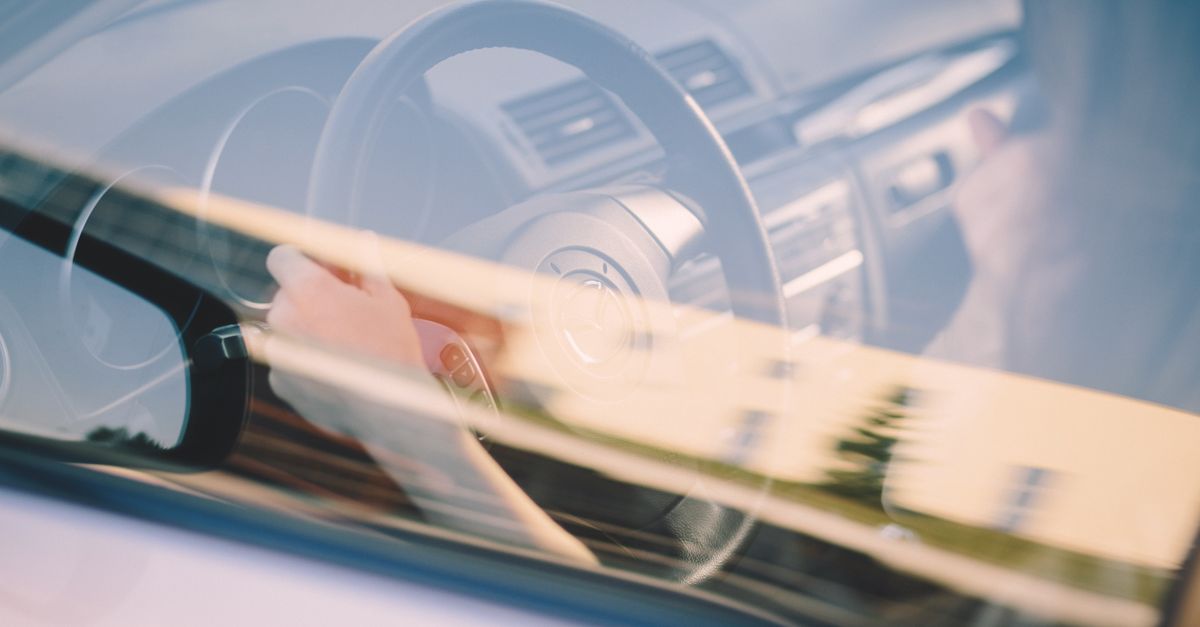 Choosing the Right Instructor for Your Refresher Driving Lessons