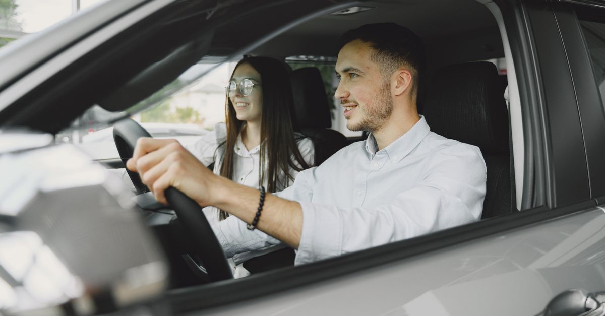 The Importance of Real-Life Scenarios in Defensive Driving Lessons